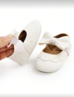 ⁦Baby white bow shoes⁩ - الصورة ⁦4⁩